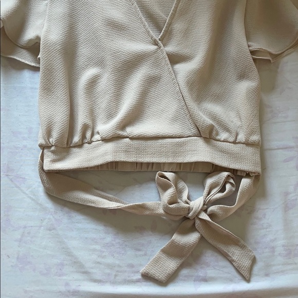 Cropped Ruffle Top - Picture 2 of 3